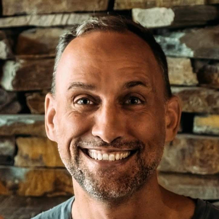 Read more about the article Buddhist Approaches To Balance-In-Person and Virtual Worship