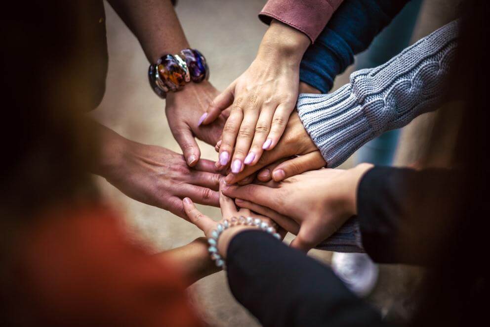 Read more about the article Blessed Unrest-In-Person and Virtual Worship-Kathy Greenberg